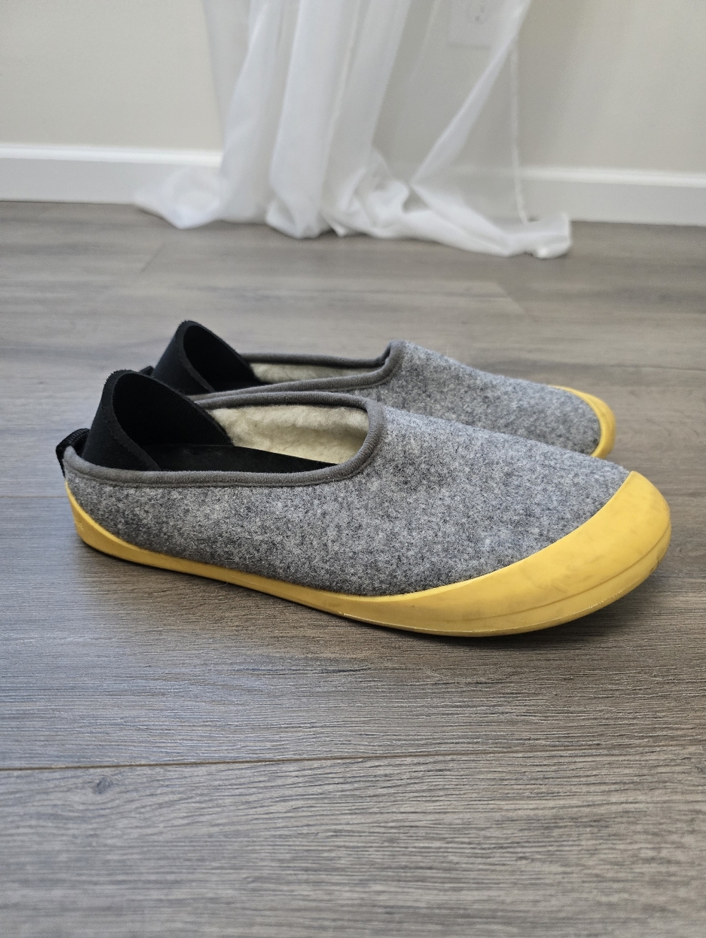 Mahabis Classic Wool Lined Indoor Outdoor Curve Slipper Shoes Womens Size 38/7.5